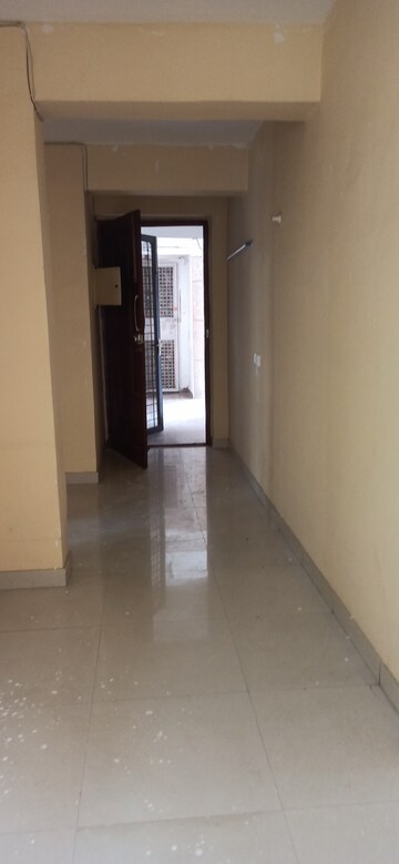 Furnished Amenities in 4 BHK Apartment at Aviation Heights, Sector 52 – for Rent