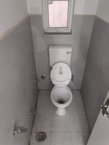 Bathroom in 3 BHK Apartment at Pareena The Elite Residences, Sector 99 – for Rent