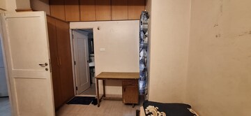Furnished Amenities in 3 BHK Apartment at Shivajinagar – for Rent