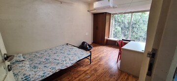Room in 3 BHK Apartment at Shivajinagar – for Rent