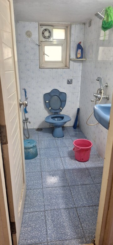 Bathroom in 3 BHK Apartment at Shivajinagar – for Rent