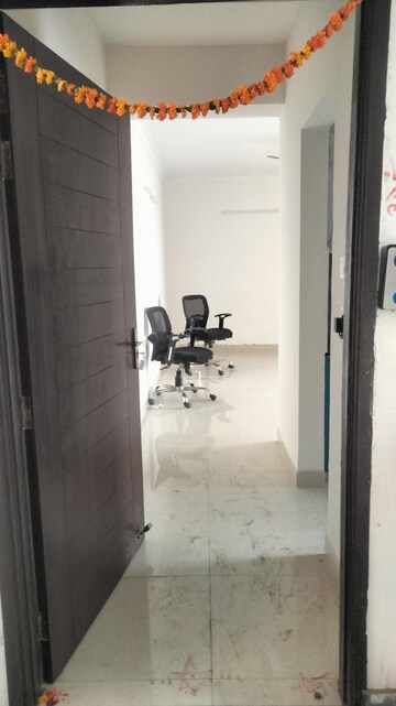 Bathroom in 3.5 BHK Apartment at Pareena The Elite Residences, Sector 99 – for Rent