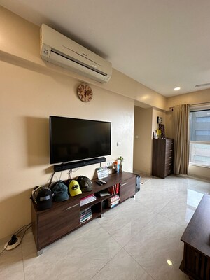 Living Room in 2 BHK Apartment at Lokhandwala – for Sale