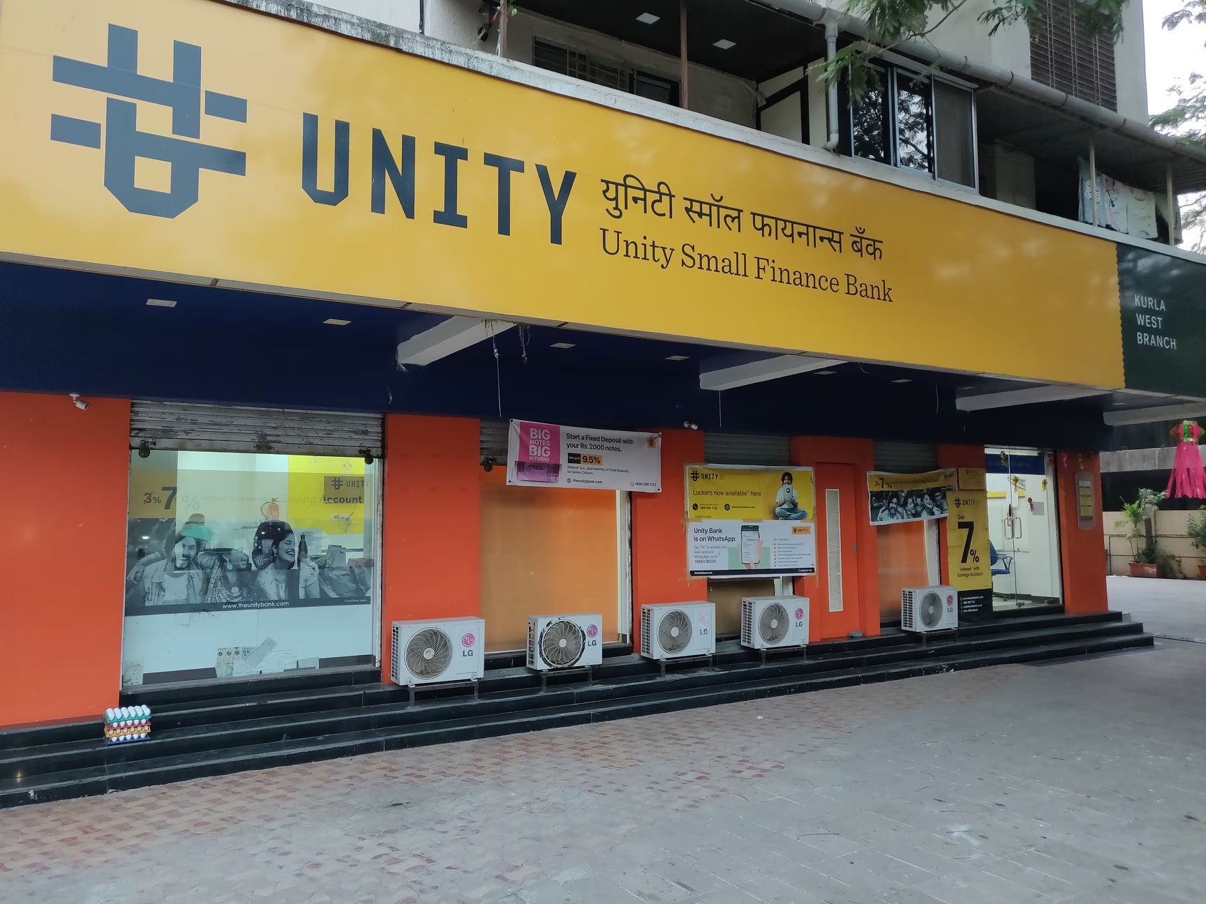 Showroom For Sale in Blackstone Maqba Heights