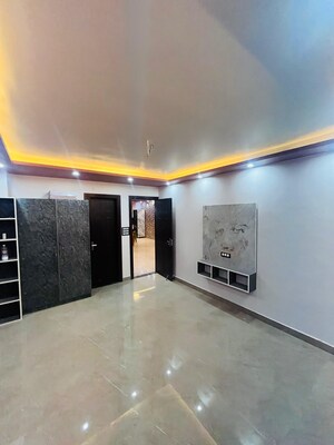 Room in 3 BHK Builder Floor at Gms Road – for Sale