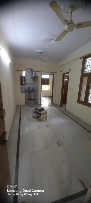 Living Room in 2 BHK Builder Floor at Green Fields Colony – for Rent