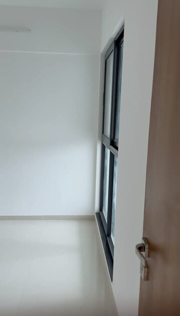 Furnished Amenities in 2 BHK Apartment at Majestique Signature Towers, Balewadi – for Rent
