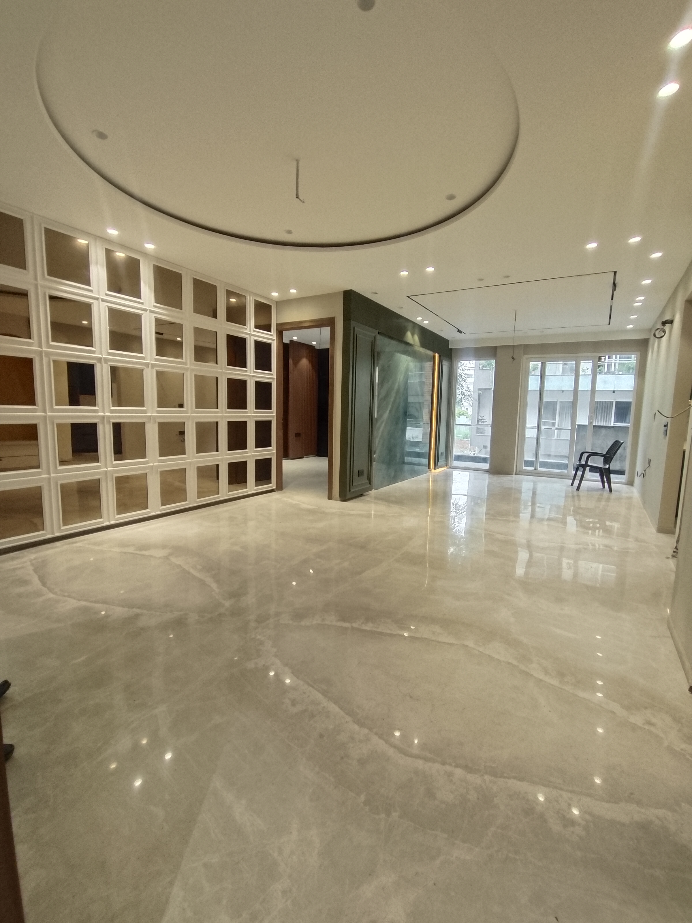 3 BHK + Pooja Room,Servant Room Builder Floor For Sale in Sushant Lok 3