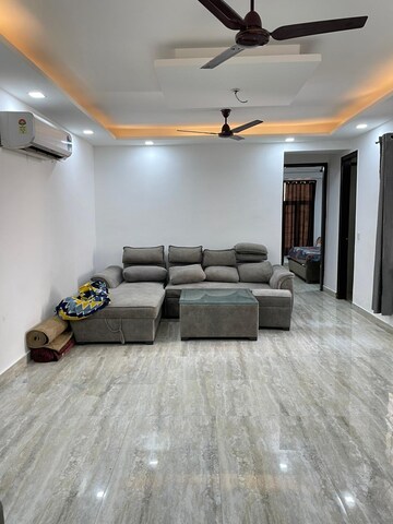 Bedroom in 2 BHK Builder Floor at Saket – for Rent