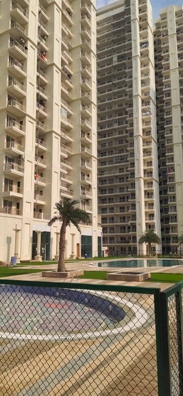 2.5 BHK Apartment – Exterior View View at Sector 10 Greater Noida - for Rent