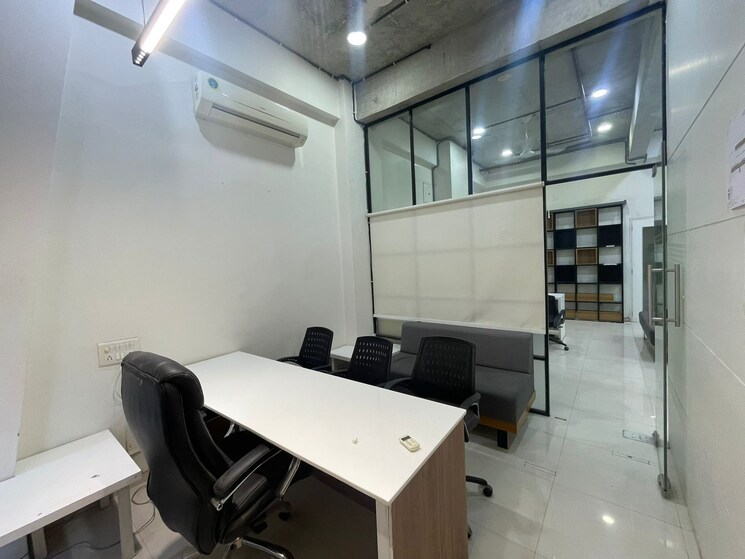 Team Area, science city Commercial Office Space 1232 Sq.Ft. In Science City Ahmedabad 8900462