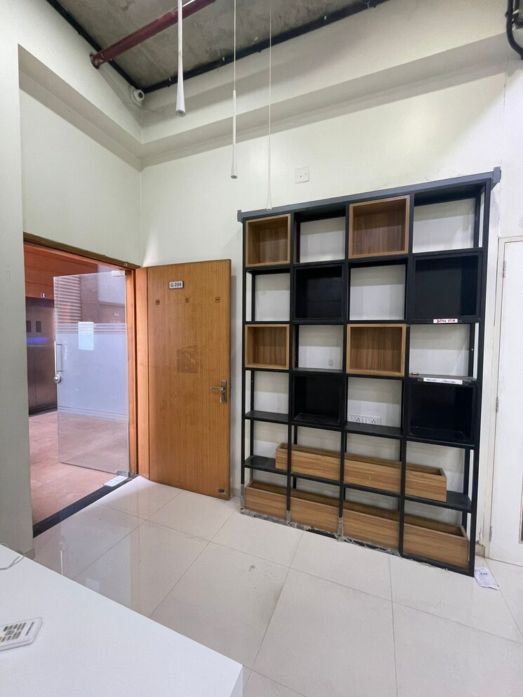 Room, science city Commercial Office Space 1232 Sq.Ft. In Science City Ahmedabad 8900462