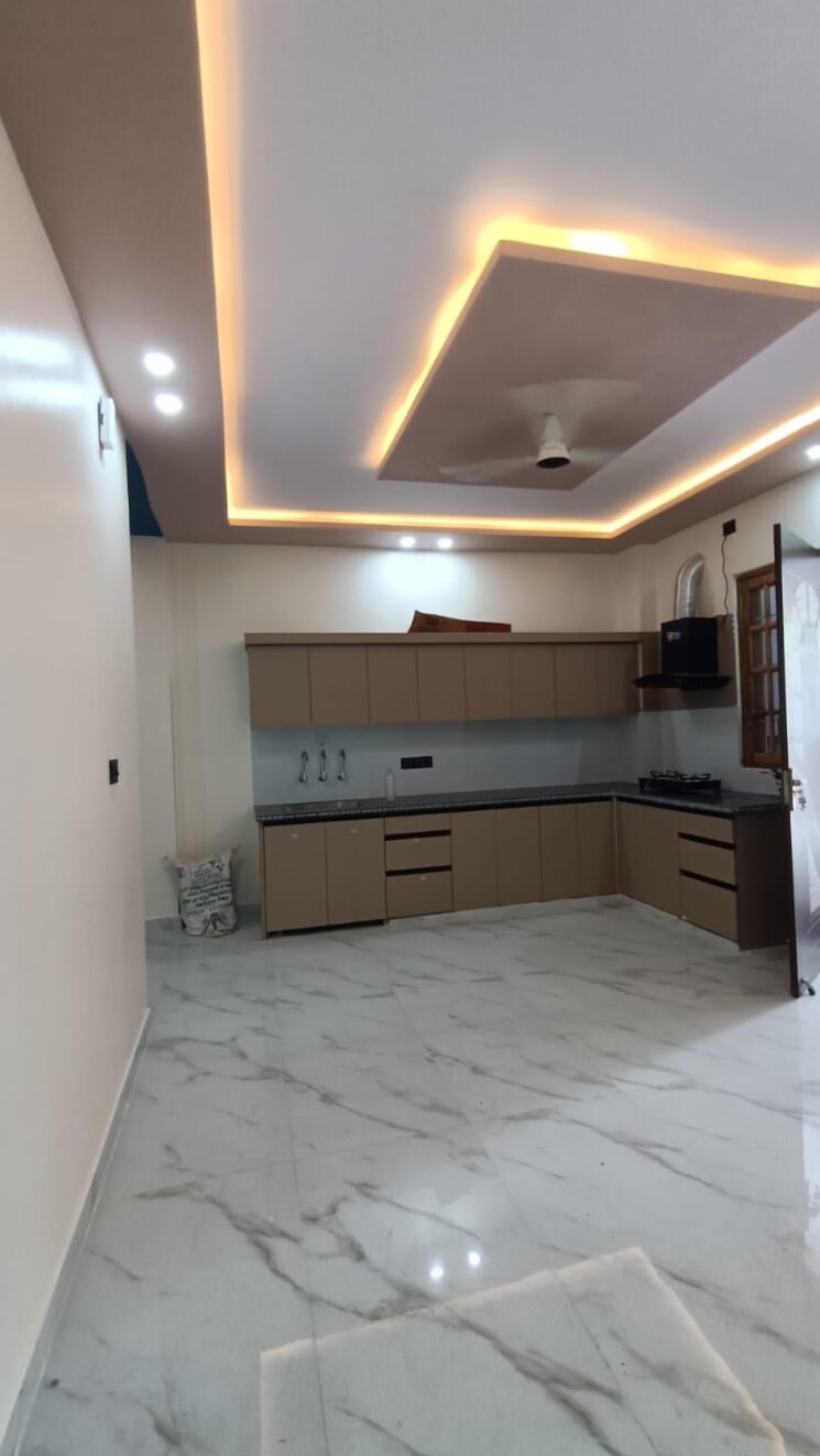 Kitchen, the mall avenue 3 Bedroom 1720 Sq.Ft. Apartment In The Mall Avenue Lucknow 8900493