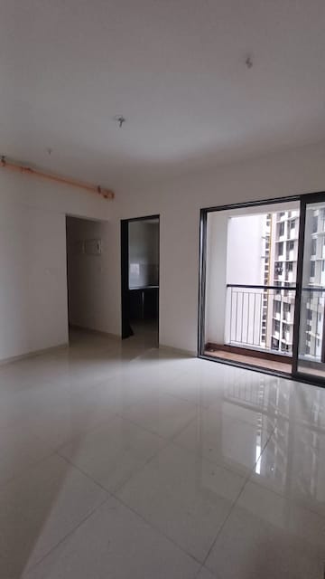 2 BHK Apartment For Rent in Runwal Eirene, Balkum Pada