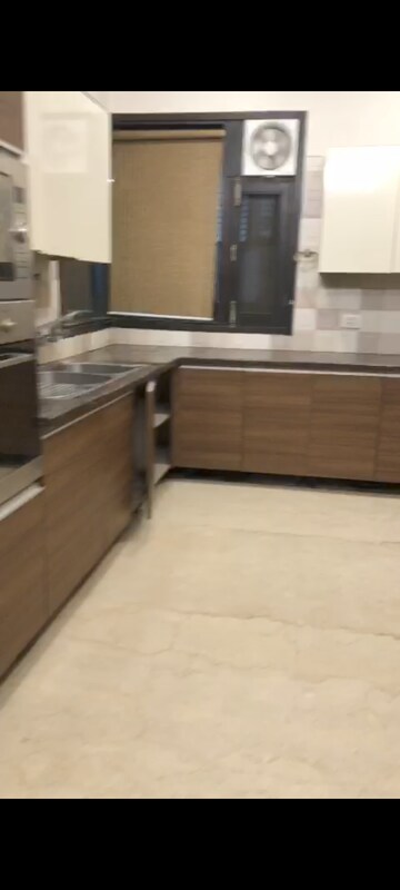 Kitchen in 4 BHK Builder Floor at RWA Apartments Sector 47, Sector 47 – for Rent