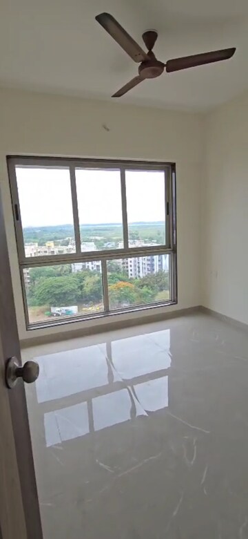Room in 2 BHK Builder Floor at Veena Smart Homes, Kandivali West – for Sale