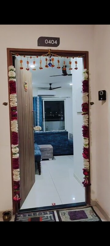 2 BHK Apartment For Rent in Shapoorji Pallonji Joyville Phase 2, Sector 102