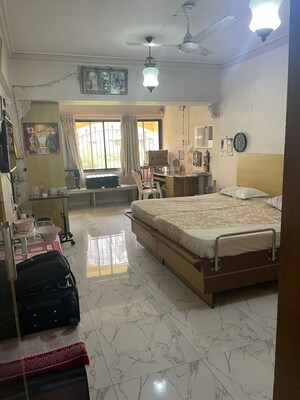 Bedroom in 4 BHK Apartment at Jewel Palace, Khar West – for Sale