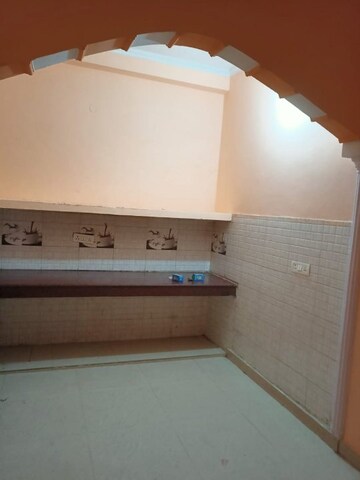 Furnished Amenities in 2 BHK Apartment at Dashrath Puri – for Rent