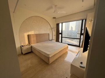 Team Area in 3 BHK Apartment at Lodha Marquise, Worli – for Rent