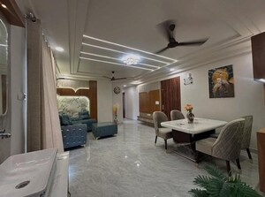 Living Room in 3 BHK Builder Floor at Sector 33 – for Sale