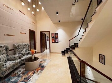 Staircase in 3 BHK Builder Floor at Sector 33 – for Sale