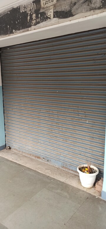  Shop For Rent in Ansal Sushant Shopping Arcade, Sector 27