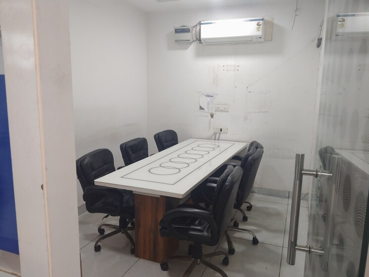 Team Area, netaji subhash place Commercial Office Space 1065 Sq.Ft. In Netaji Subhash Place Delhi 8900696