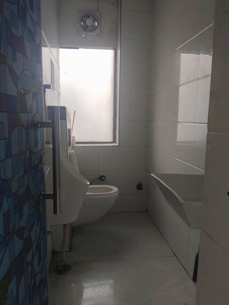 Floor Plan, netaji subhash place Commercial Office Space 1065 Sq.Ft. In Netaji Subhash Place Delhi 8900696