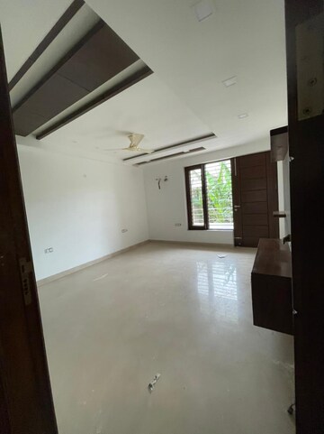 Kitchen in 4 BHK Builder Floor at Sector 17 – for Sale