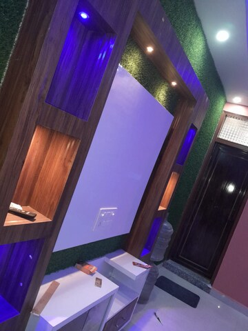 Furnished Amenities in 3 BHK Builder Floor at Dwarka Mor – for Rent