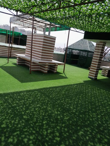 Parking in 3 BHK Builder Floor at Dwarka Mor – for Rent