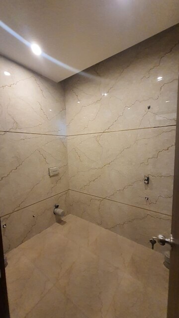 Bathroom in 4 BHK Villa at Sahastradhara Road – for Sale