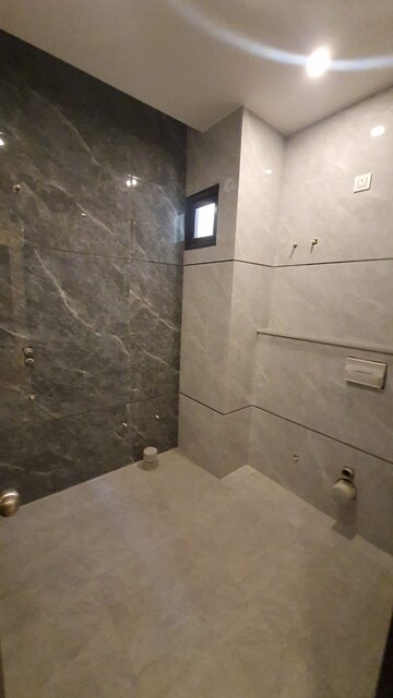 Bathroom in 4 BHK Villa at Sahastradhara Road – for Sale