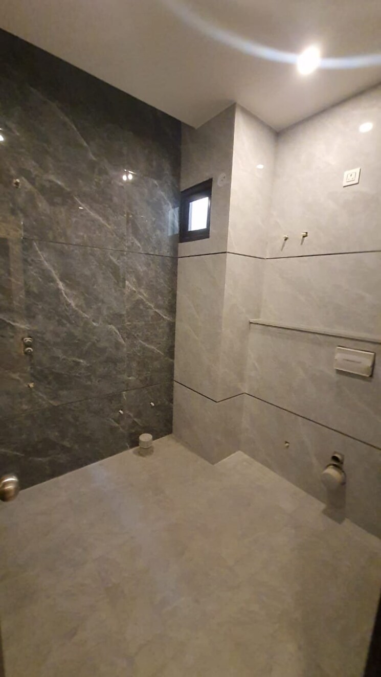 Bathroom, sahastradhara road 4 Bedroom 2700 Sq.Ft. Villa In Sahastradhara Road Dehradun 8900758