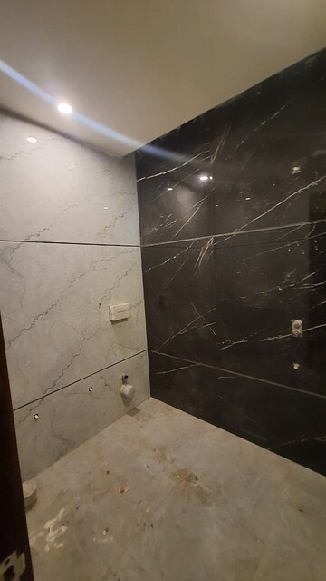 Furnished Amenities in 4 BHK Villa at Sahastradhara Road – for Sale