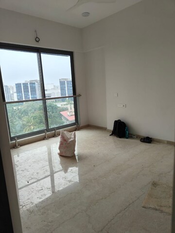 Room in 2 BHK Apartment at Adani Ten BKC, Bandra East – for Rent