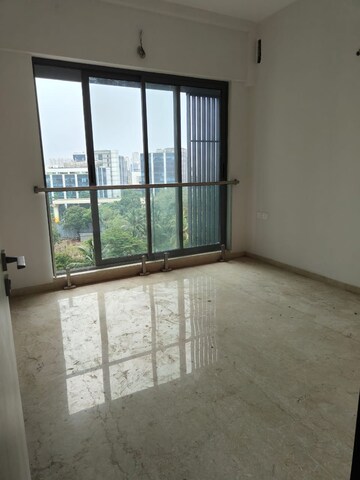 Room in 2 BHK Apartment at Adani Ten BKC, Bandra East – for Rent