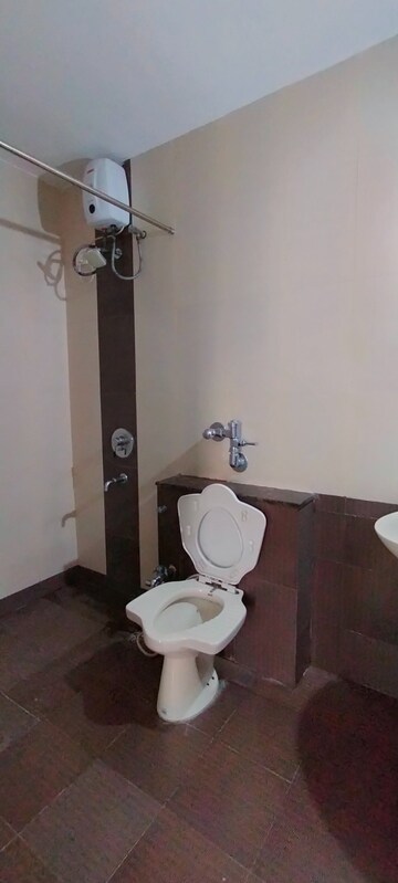 Bathroom in 3 BHK Apartment at Pinnac Gangotri, Aundh – for Rent