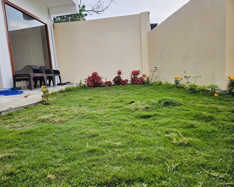 Garden, sahastradhara road 4 Bedroom 2700 Sq.Ft. Villa In Sahastradhara Road Dehradun 8900804