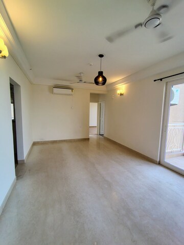 Room in 3 BHK Apartment at AIPL The Peaceful Homes, Sector 70a – for Sale