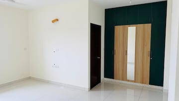 Room in 3 BHK Apartment at Vajram Tiara, Yelahanka – for Rent