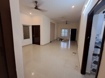 2 BHK Builder Floor For Rent in Sector 45