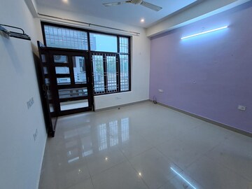 Room in 2 BHK Builder Floor at Sector 45 – for Rent