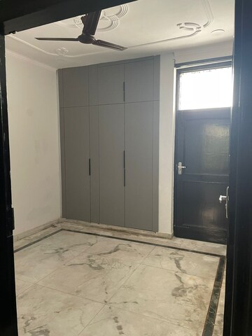 Room in 2 BHK Builder Floor at Sector 47 – for Rent