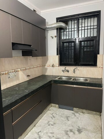 Kitchen in 2 BHK Builder Floor at Sector 47 – for Rent