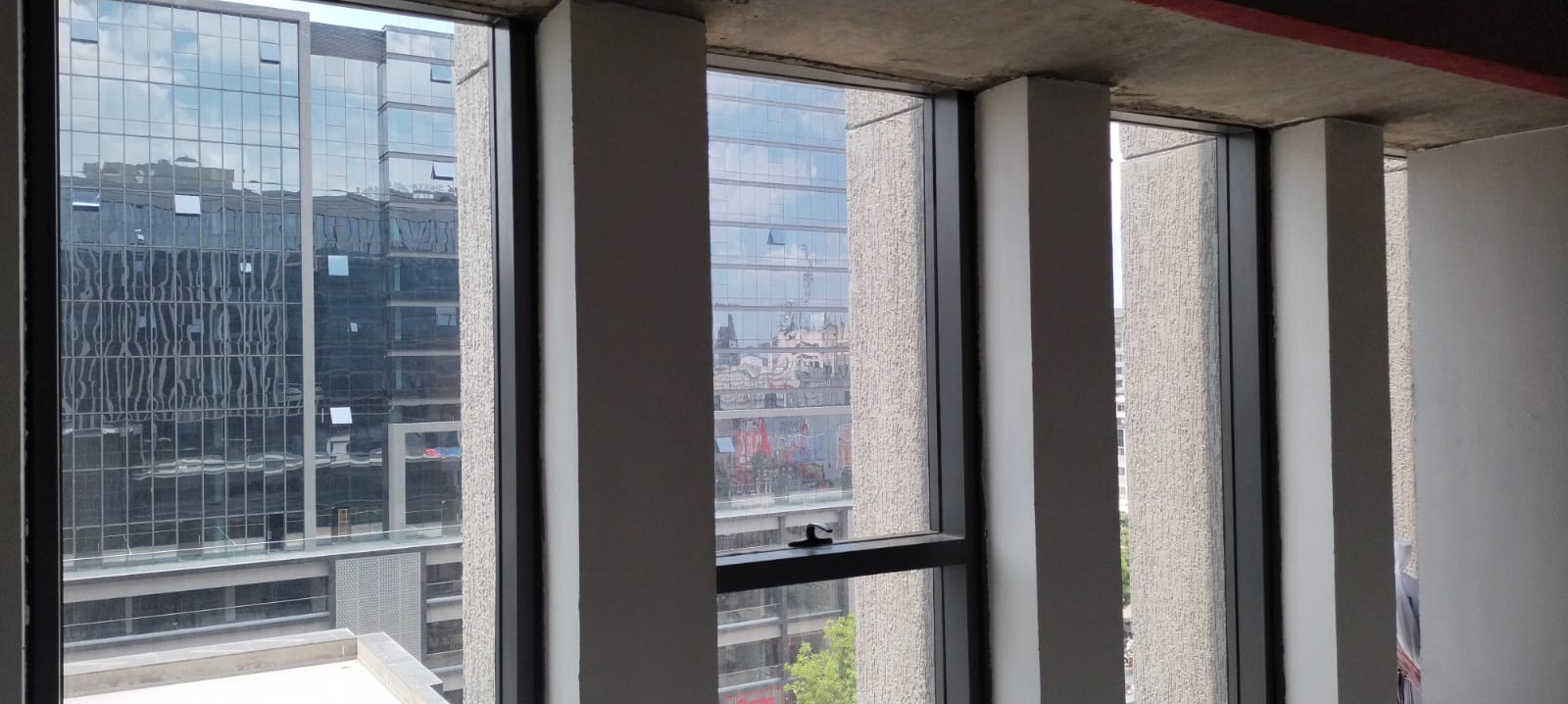 Office Space For Rent in Iconic Shyamal 