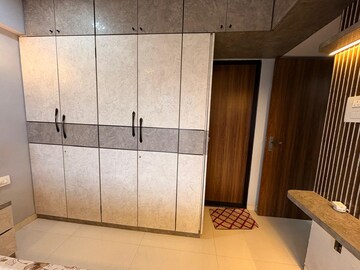 Furnished Amenities in 3 BHK Apartment at Omkar Vayu, Mahim – for Rent