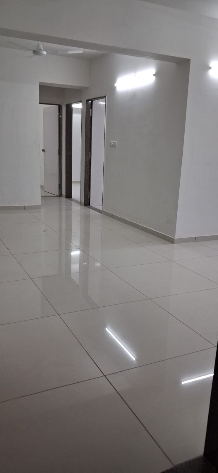 Bathroom, shilp-revanta 3 Bedroom 1510 Sq.Ft. Apartment In Shela Ahmedabad 8901040