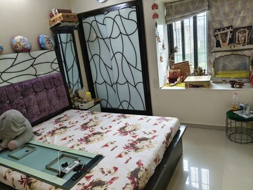 Bedroom in 2 BHK Apartment at Dosti Vihar, Samata Nagar – for Rent